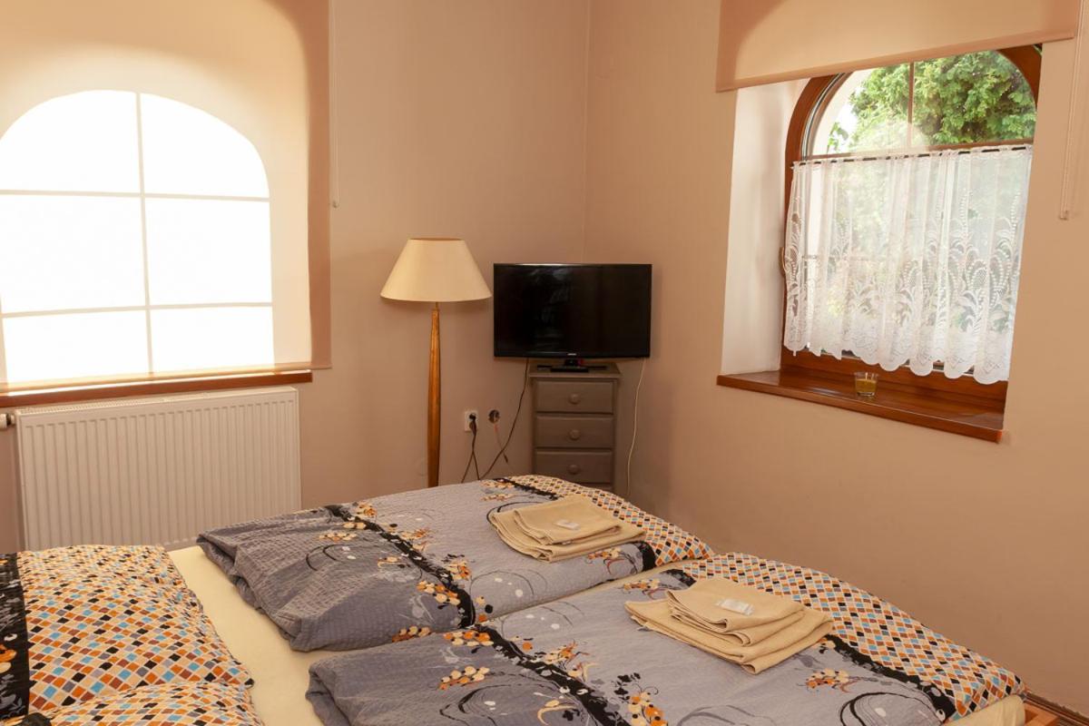 Penzion Na Hradčanech Nové Město nad Metují Zimmer foto